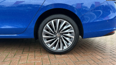 Skoda Superb 2.0 TDI 193 Laurin + Klement 4X4 5dr DSG Diesel Estate